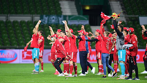 2020: Matchday 32 – It was six in a row in 2019/20 after a 1-0 win at Werder Bremen on Matchday 32 completed the job and brought Bayern their 30th national championship. The Covid-19 pandemic meant that celebrations happened in front of empty stands. It was the first of six trophies in 2020 for the club’s most successful year.