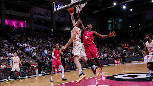 Bilder vom BBL-Auswärtsspiel gegen die Telekom Baskets