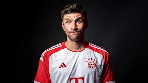 Thomas Müller schaut ernüchtert in die Kamera