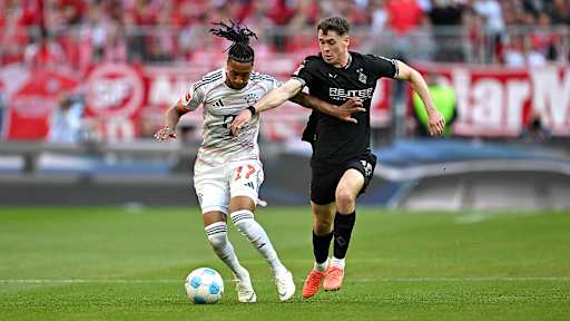 Michael Olise vom FC Bayern im Bundesliga-Spiel gegen Borussia Mönchengladbach