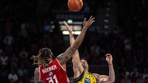 Bilder vom BBL-Heimspiel gegen die MHP RIESEN
