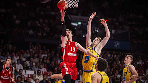 Bilder vom BBL-Heimspiel gegen die MHP RIESEN
