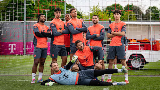 Siegerteam im FC Bayern-Training vor Bundesliga-Spiel bei TSG Hoffenheim.