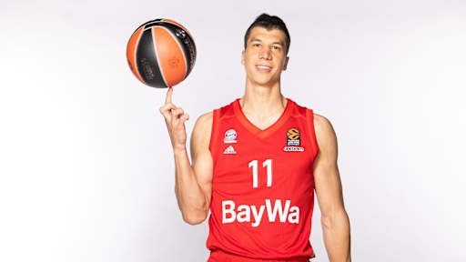 Vladimir Lucic verlängert seinen Vertrag beim FC Bayern Basketball bis 2027.