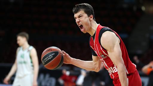 Vladimir Lucic verlängert seinen Vertrag beim FC Bayern Basketball bis 2027.