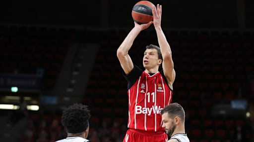Vladimir Lucic verlängert seinen Vertrag beim FC Bayern Basketball bis 2027.