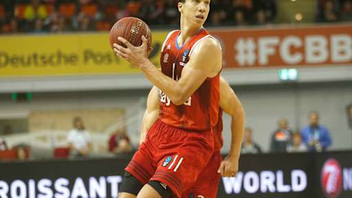 Vladimir Lucic verlängert seinen Vertrag beim FC Bayern Basketball bis 2027.