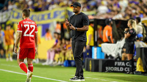 Vincent Kompany mit Raphael Guerreiro