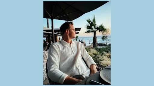 FC Bayern-Profi Manuel Neuer entspannt im Urlaub.