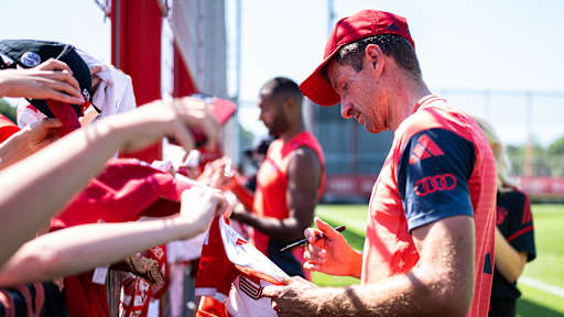 Die Spieler des FC Bayern beim öffentlichen Training am Samstag an der Säbener Straße.