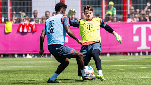 Die Spieler des FC Bayern beim öffentlichen Training am Samstag an der Säbener Straße.