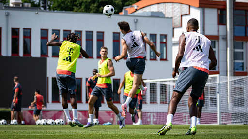 Die Bilder des Abschlusstrainings des FC Bayern vor dem Franz Beckenbauer-Supercup beim VfB Stuttgart