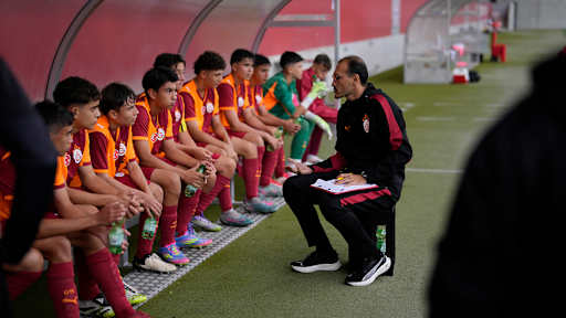 Die Mannschaft von Galatasaray Istanbul beim U15 Elite Cup am FC Bayern Campus.