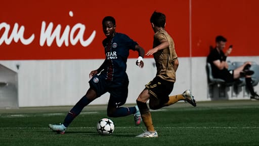 Szene aus dem Spiel PSG vs. Real Sociedad beim U15 Elite Cup am FC Bayern Campus