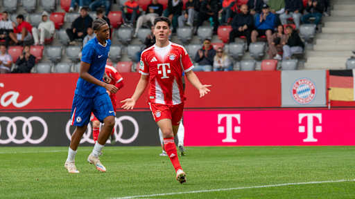 Felipe Chávez jubelt nach einem Tor.