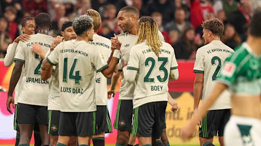 Luis Diaz bejubelt sein Tor zum 1:0 im Bundesliga-Heimspiel des FC Bayern gegen den SV Werder Bremen.