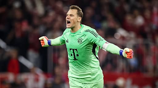 Manuel Neuer jubelt während des Bundesliga-Heimspiels des FC Bayern gegen Borussia Dortmund