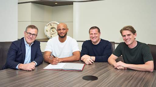 Best of Vincent Kompany beim FC Bayern zu seiner Vertragsverlängerung