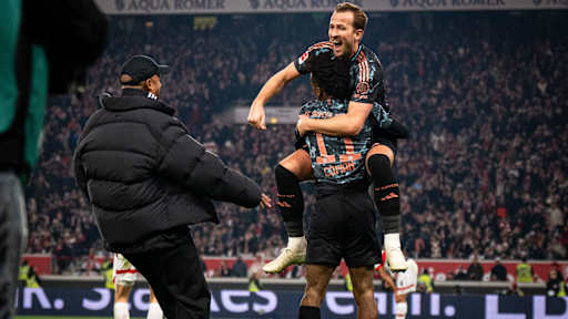 Best of Vincent Kompany beim FC Bayern zu seiner Vertragsverlängerung