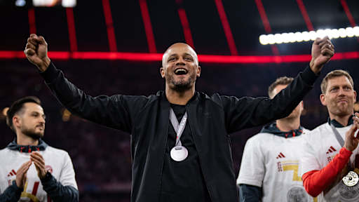 Best of Vincent Kompany beim FC Bayern zu seiner Vertragsverlängerung