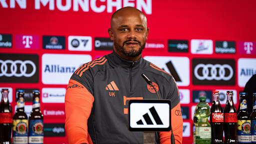 Vincent Kompany spricht auf der PK vor dem Spiel gegen Union