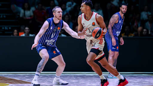 Oscar da Siva im Dribbling