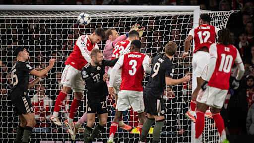 Jurrien Timber köpft das 1:0 für Arsenal gegen den FC Bayern