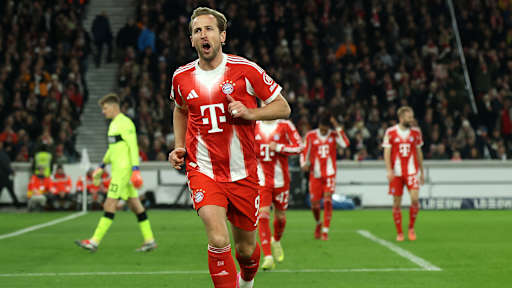 Harry Kane jubelt nach dem 2:0 im Bundesliga-Spiel des FC Bayern beim VfB Stuttgart