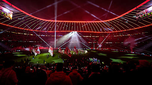 Weihnachtliche Stimmung in der Allianz Arena nach dem Heimspiel des FC Bayern gegen den 1. FSV Mainz 05 in der Bundesliga