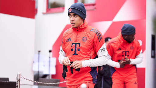 Jamal Musiala auf dem Weg zum Training des FC Bayern