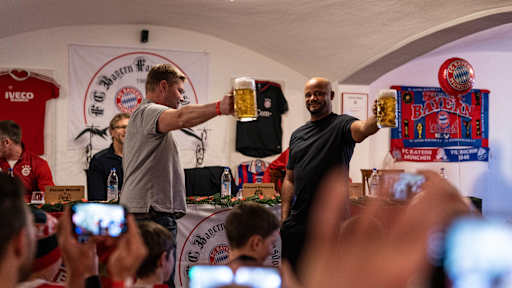 Vincent Kompany bei den Fanclubbesuchen 2026