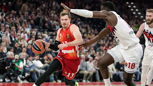 Andreas Obst Dribbling