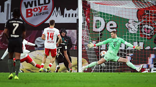 Rômulo Cardoso trifft zum 1:0 während des Gastspiels des FC Bayern in der Bundesliga bei RB Leipzig