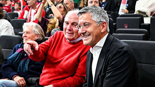 Herbert Hainer und Uli Hoeneß während des FC Bayern Legends Cup 2026 im SAP Garden