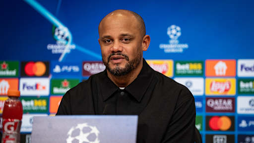 Vincent Kompany spricht auf der PK nach dem Spiel gegen Saint-Gilloise