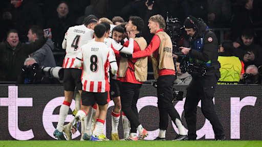 PSV Eindhoven jubelt gegen den FC Bayern