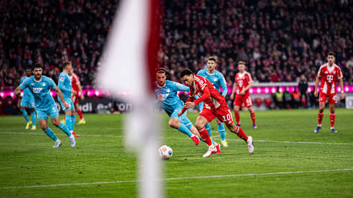 Jamal Musiala im Bundesliga-Spiel des FC Bayern gegen die TSG Hoffenheim