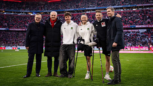 Jan-Christian Dreesen vor dem Bundesliga-Spiel des FC Bayern gegen die TSG Hoffenheim