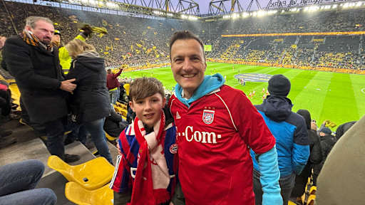 Maxi und sein Onkel Manuel im Dortmunder Stadion