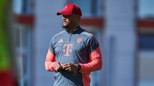 Vincent Kompany im Abschlusstraining des FC Bayern vor dem Spiel in Leverkusen