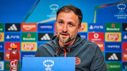 José Barcala während einer Pressekonferenz.