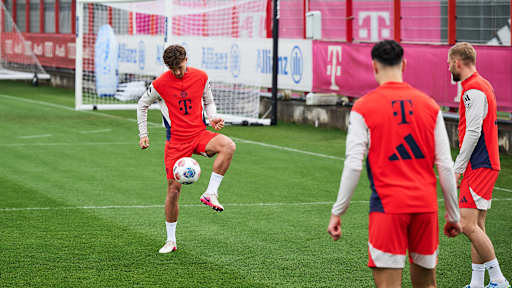 Tom Bischof in einer Trainingseinheit des FC Bayern