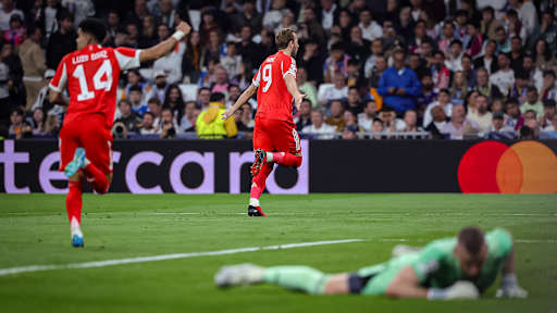 Harry Kane bejubelt sein Tor zum 2:0 während des Viertelfinal-Hinspiels des FC Bayern bei Real Madrid