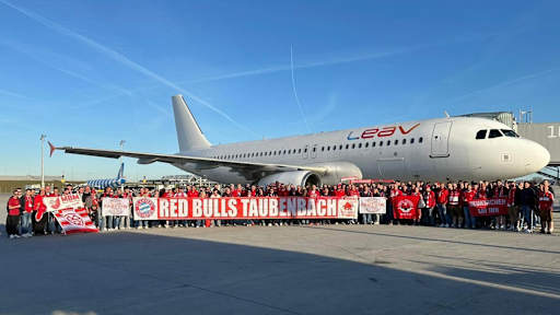 Mitglieder des FC Bayern-Fanclubs Red Bulls Taubenbach reisen mit dem Flugzeug zum Champions League-Spiel nach Madrid.