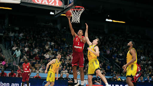 Layup Oscar da Silva