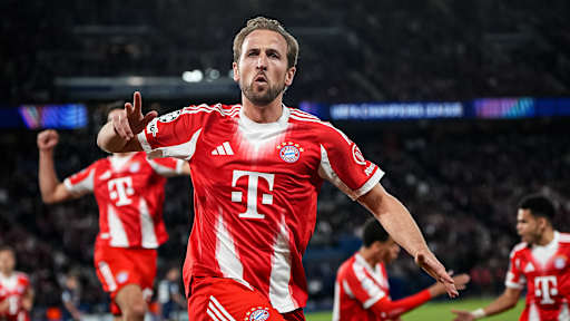 Harry Kane jubelt während des Halbfinal-Hinspiels des FC Bayern in der Champions League bei Paris Saint-Germain