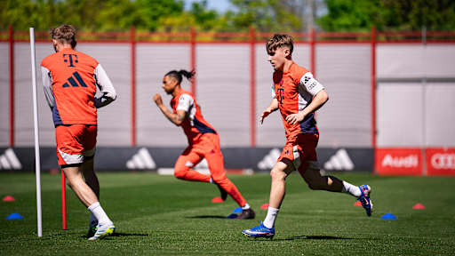 Lennart Karl im Abschlusstraining des FC Bayern vor dem Bundesliga-Heimspiel gegen den 1. FC Heidenheim