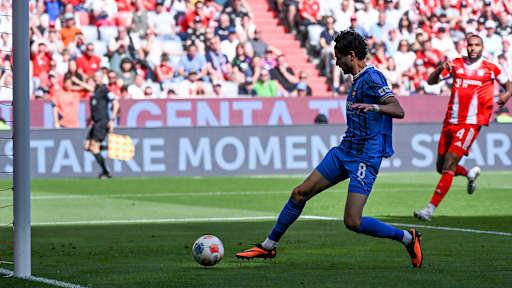 Eren Dinkci trifft zum 0:2 im Bundesliga-Spiel des FC Bayern gegen den 1. FC Heidenheim
