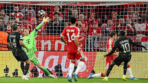 Ousmane Dembelélé trifft zum 0:1 im Rückspiel des FC Bayern gegen Paris Saint-Germain in der Champions League