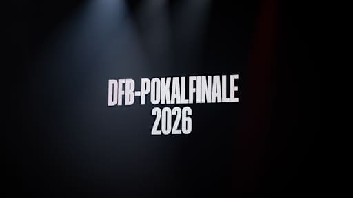 Eine Tafel mit dem Schriftzug DFB-Pokalfinale 2026 auf der Party des FC Bayern nach dem Finale in Berlin.